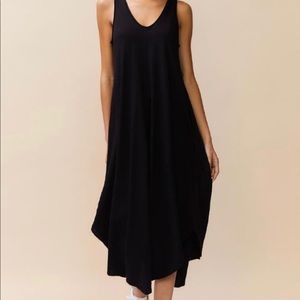 Dolan L.A. made knit v neck midi dress